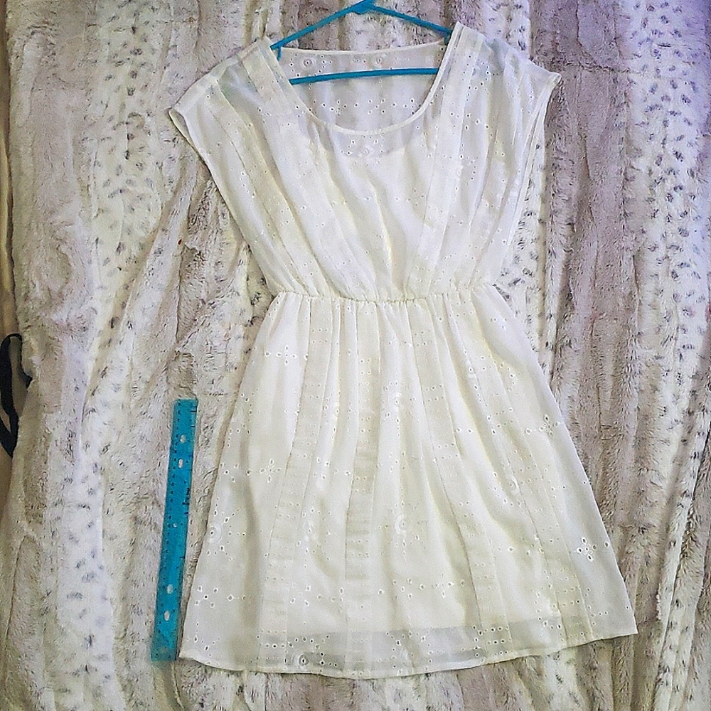 xS Guess white mess sun/day dress - Picture 3 of 6